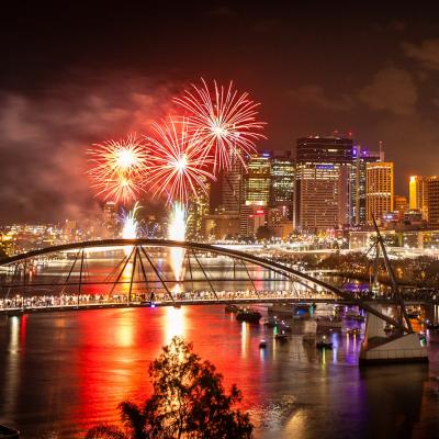 ny-fireworks-brisbane-22823-2